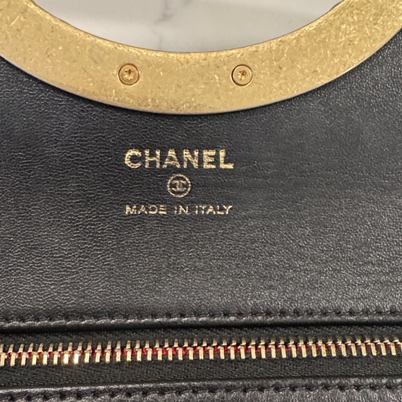 Chanel chain clutch - Picture 6 of 10